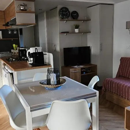 캠프장 Mobilhome N°222 : 3ch / 2sdb Dans 4*